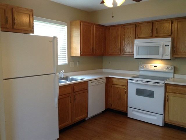 10 Bobwhite Ct - Photo 3 of 9