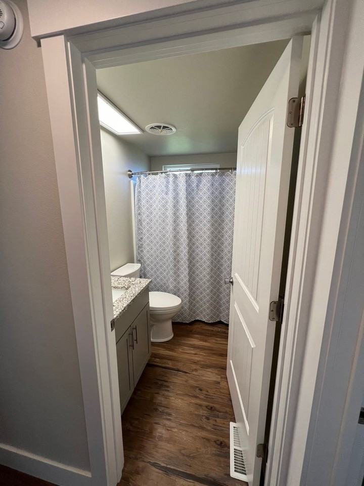 104 Adrian Ave Nw - Photo 3 of 12