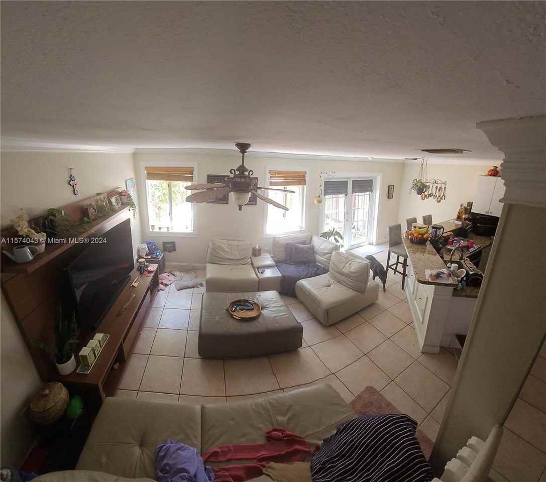 11560 Nw 50th Ter - Photo 3 of 18