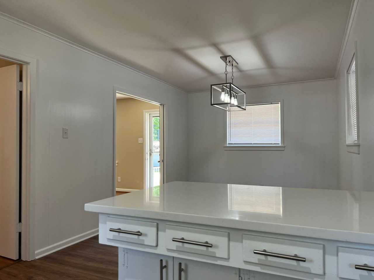 409 Highhill Rd - Photo 6 of 22