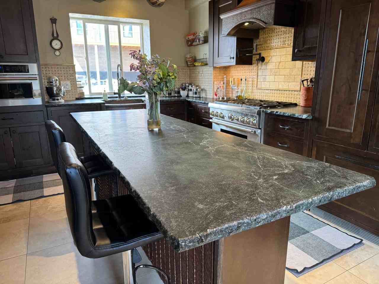 521 Haverly St - Photo 3 of 27