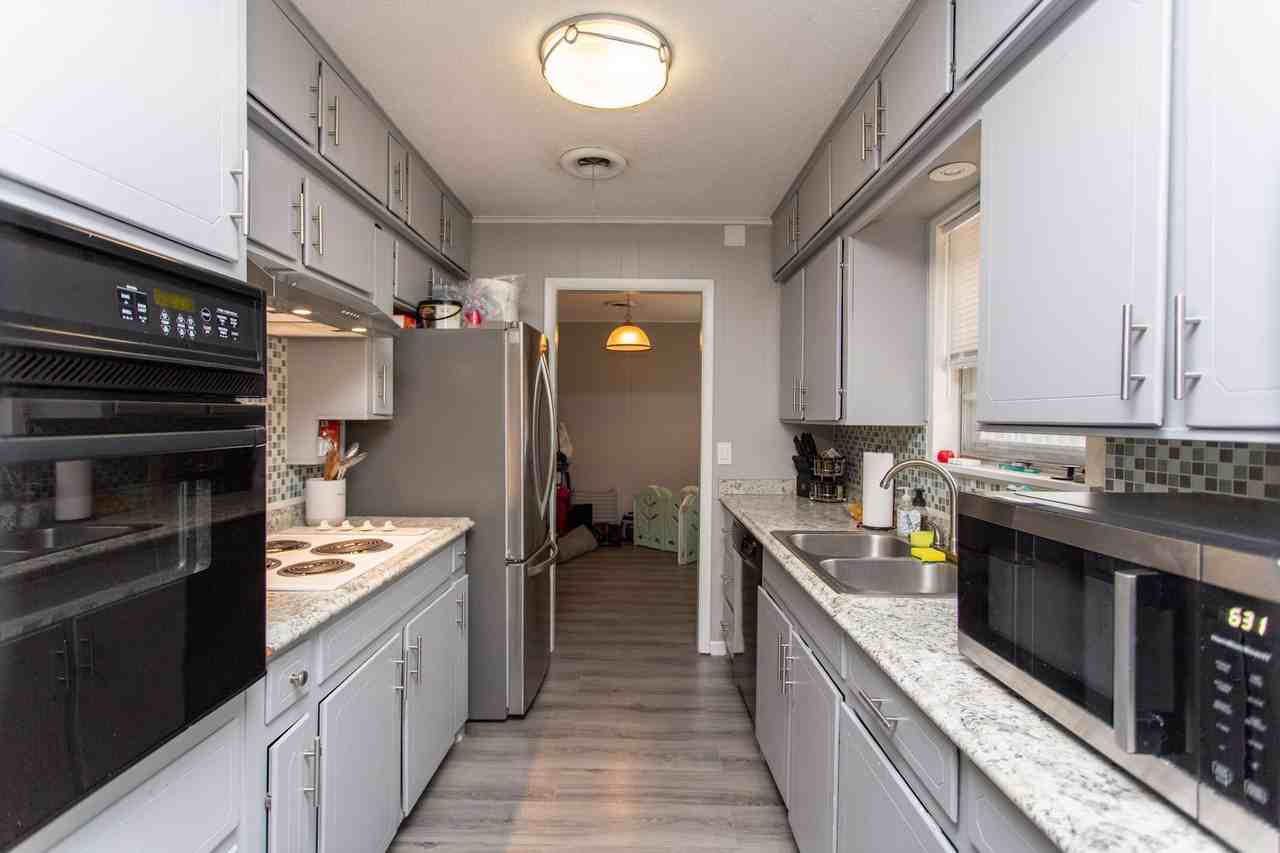 2811 Barrywood Dr - Photo 7 of 22