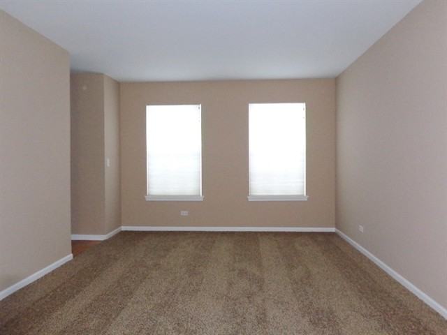 1372 Deer Creek Ln - Photo 2 of 10