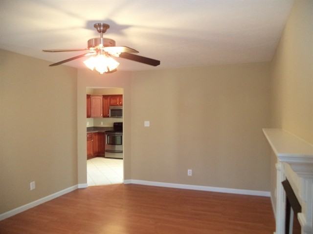 4624 Aylesbury Dr - Photo 3 of 17
