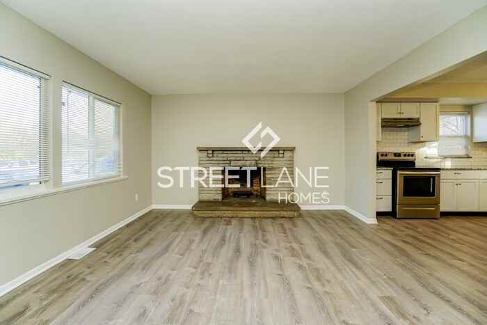 1017 Smith Rd - Photo 3 of 15