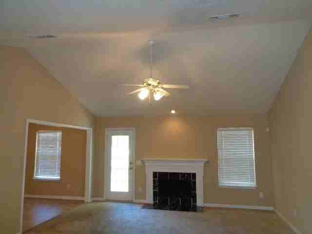 1954 Portway Rd - Photo 2 of 10