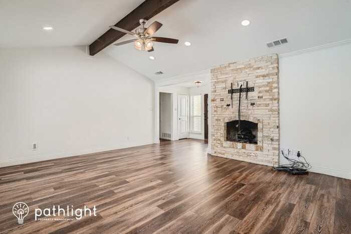 7549 David Dr - Photo 3 of 19