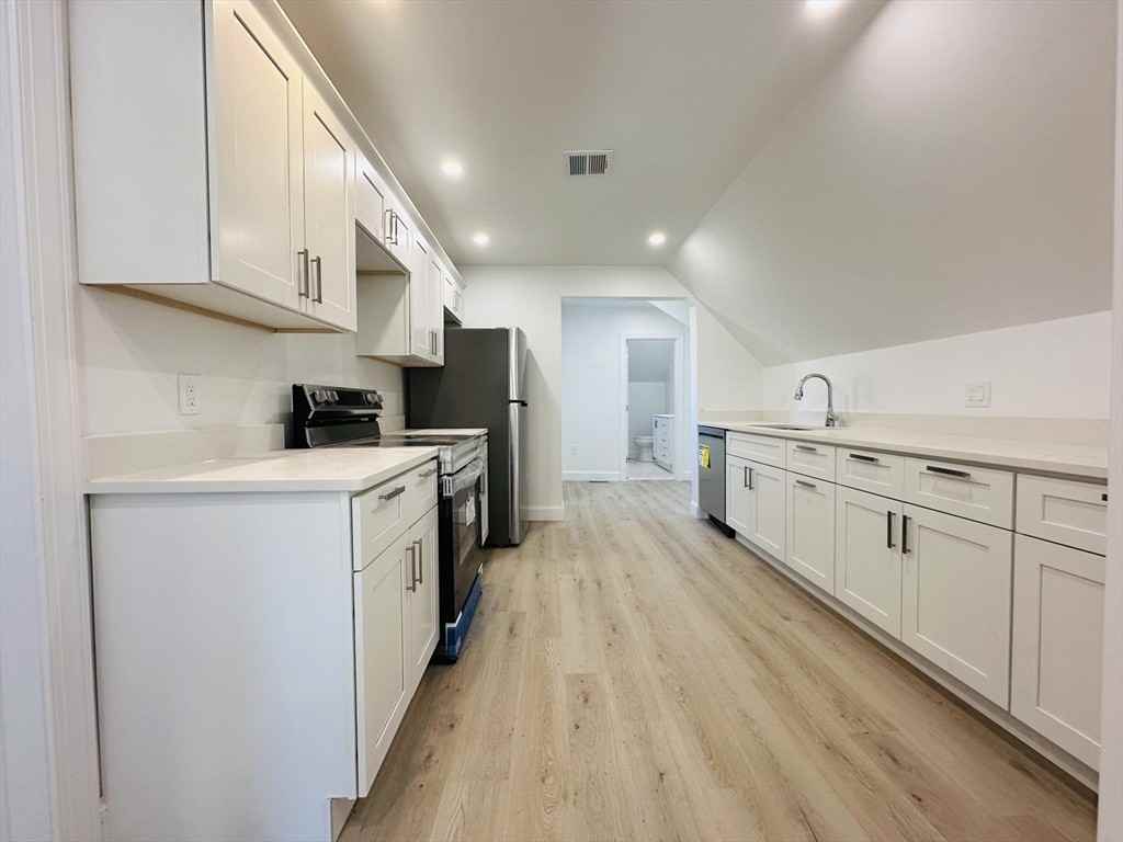 49 Platt St #2 - Photo 2 of 15