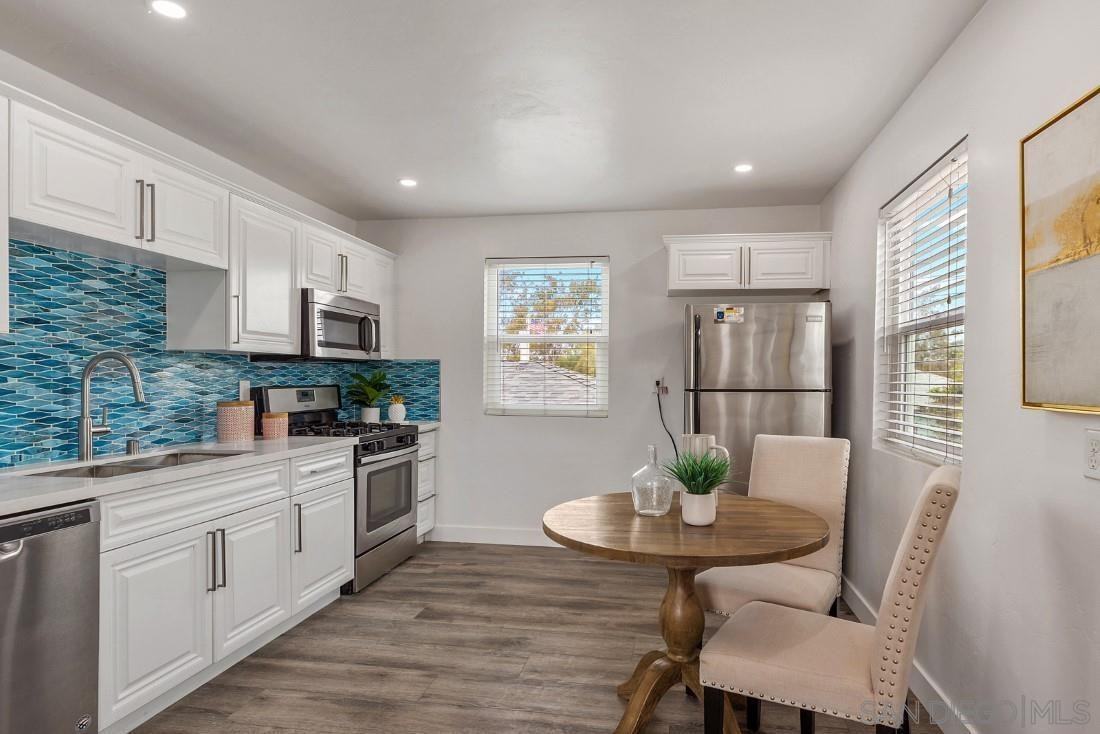 2737 G St #A - Photo 4 of 12