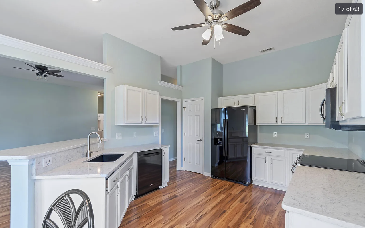 553 Sandpiper Bay Dr Sw #NA - Photo 4 of 17