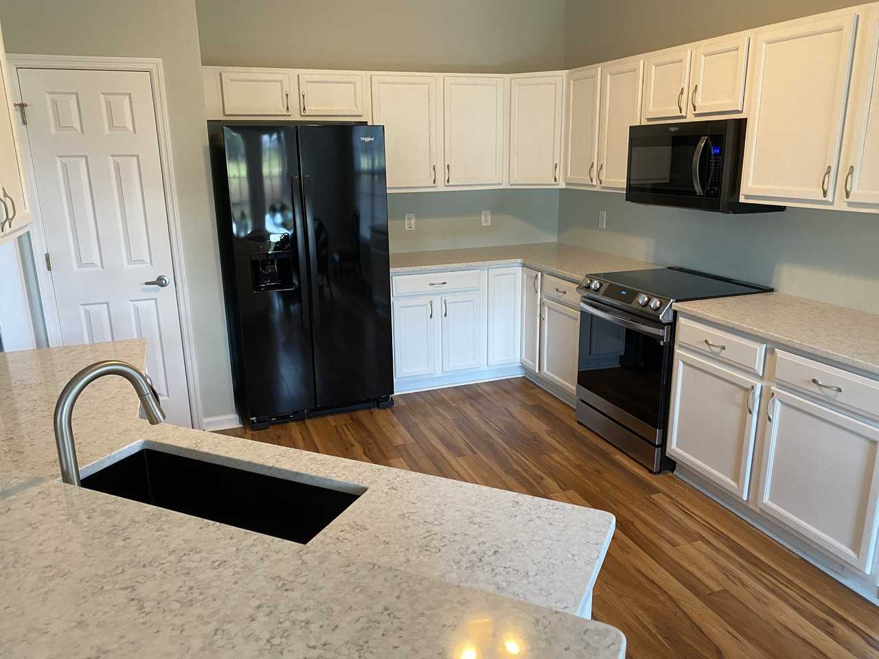 553 Sandpiper Bay Dr Sw #NA - Photo 6 of 17