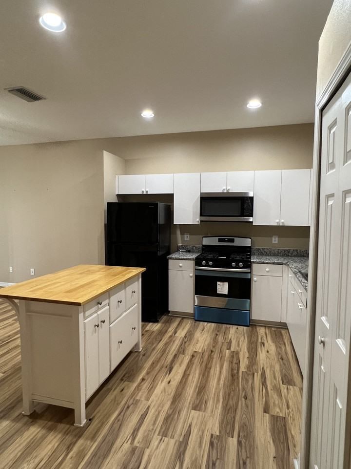 2632 Maylin Dr #NA - Photo 4 of 26
