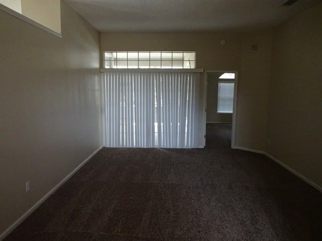 1531 Harbour Club Dr - Photo 2 of 18