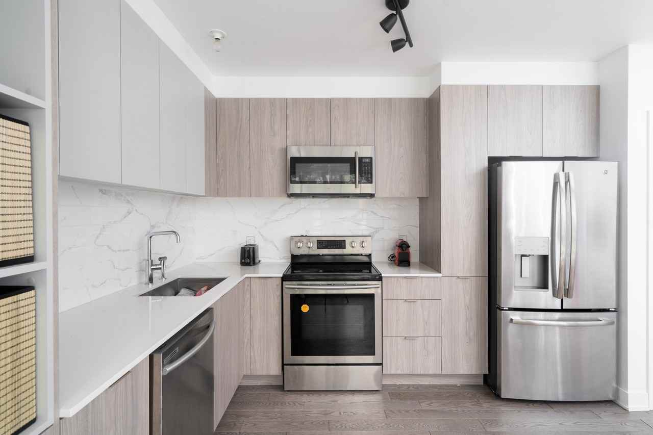 145 Boulevard Bouchard - Photo 5 of 12