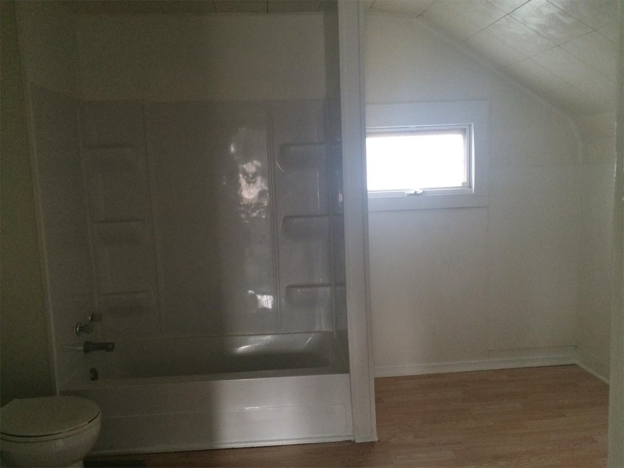 213 Cottage St - Photo 4 of 7