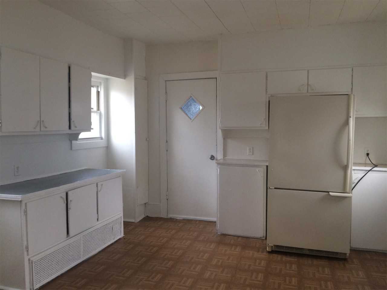 213 Cottage St - Photo 2 of 7