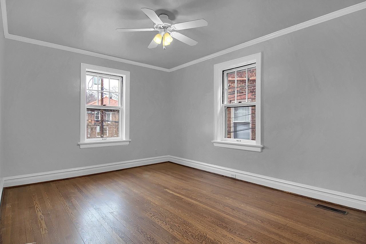 7379 Pershing Ave Apt 1e #1E - Photo 7 of 17