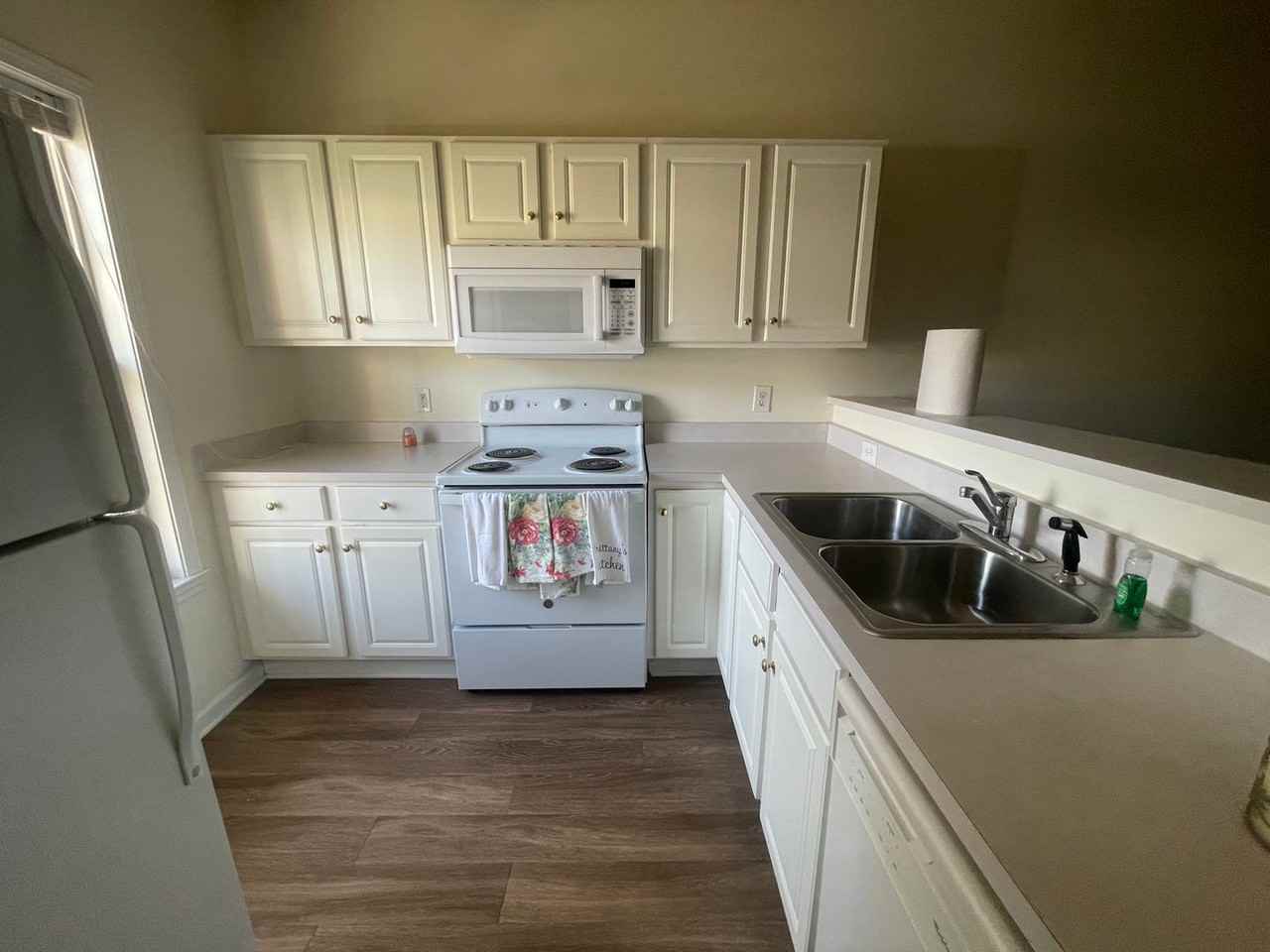 4615 Mcclelland Dr - Photo 3 of 17