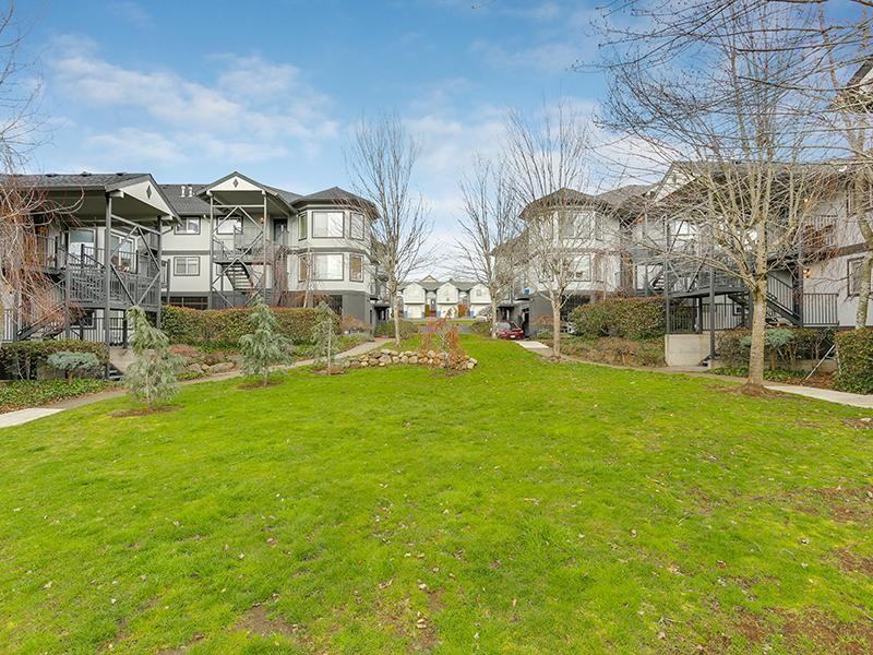 1319 Se Ellsworth Rd - Photo 5 of 23