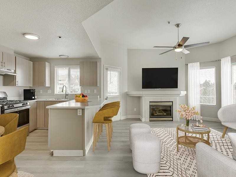 1319 Se Ellsworth Rd