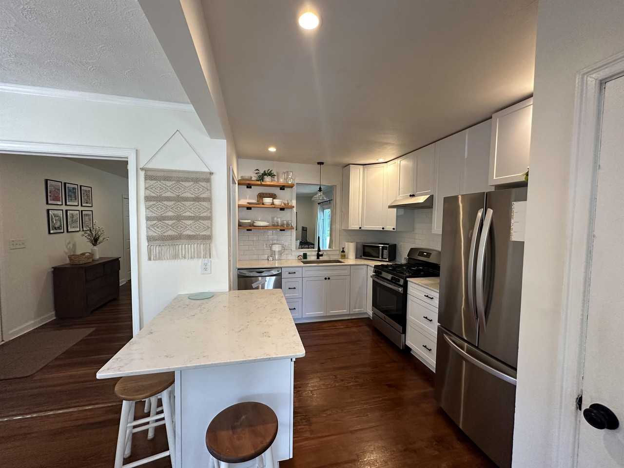 116 Druid St #1 - Photo 2 of 11