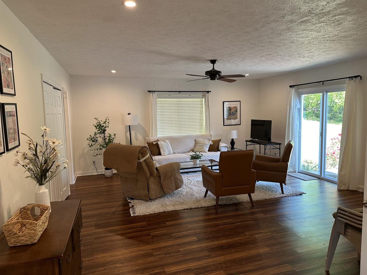 116 Druid St #1 - Photo 3 of 11