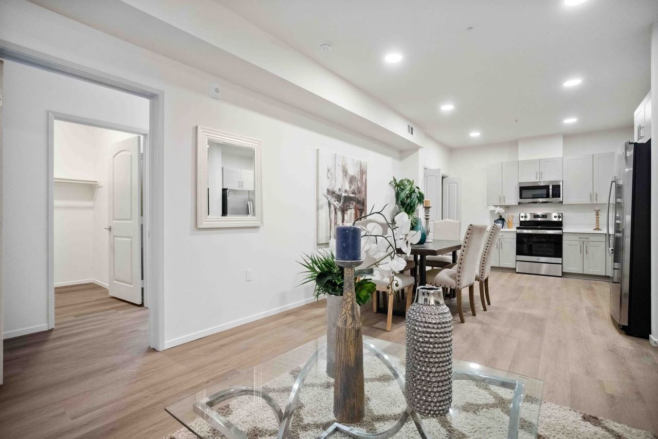 Cove Apartments - Photo 2 of 28
