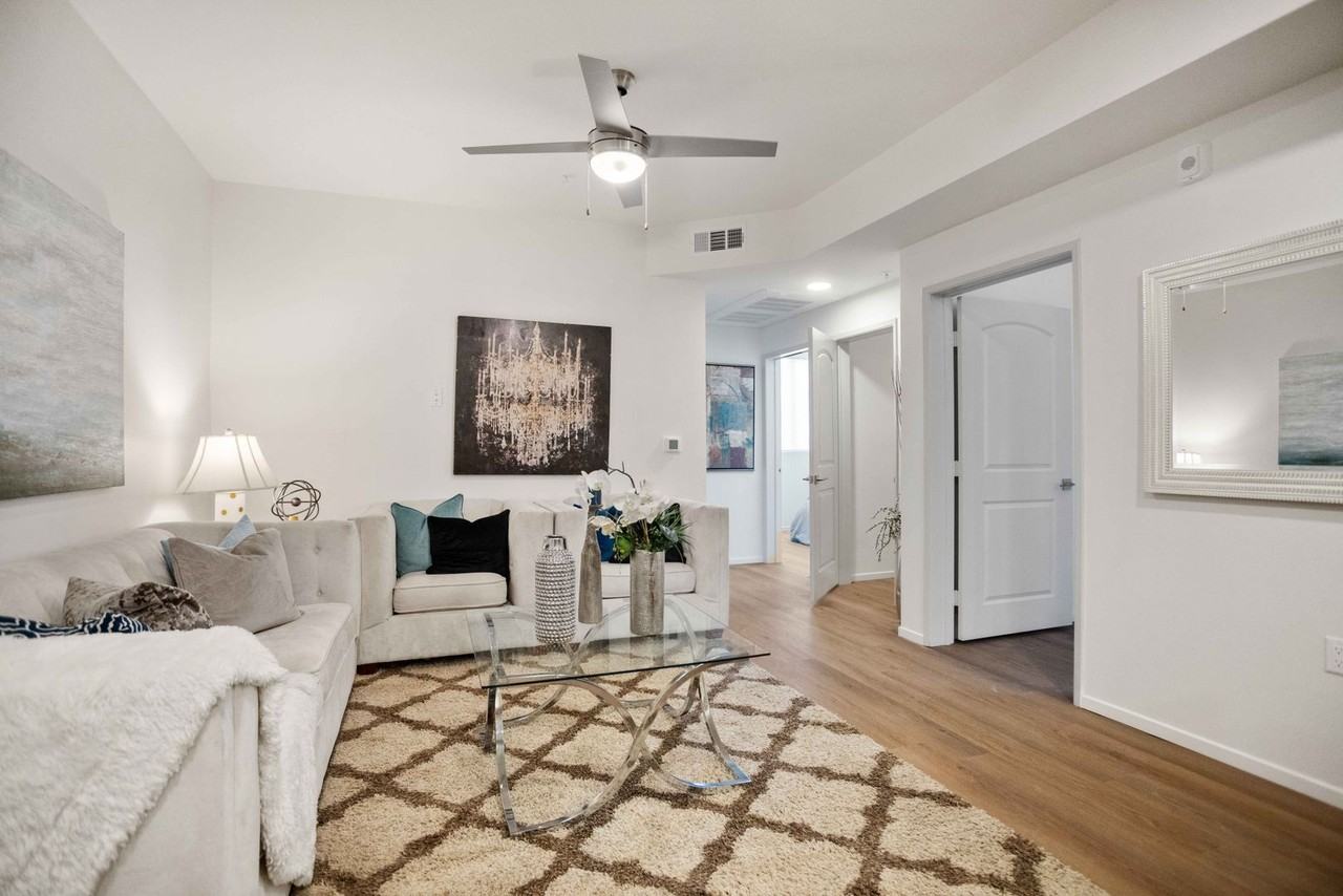 Cove Apartments - Photo 4 of 28