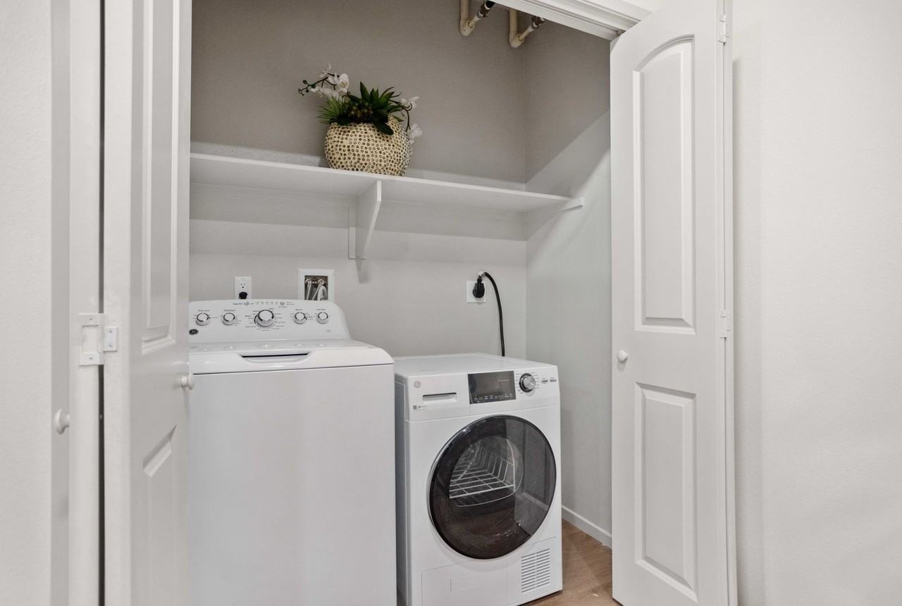 Cove Apartments - Photo 7 of 28
