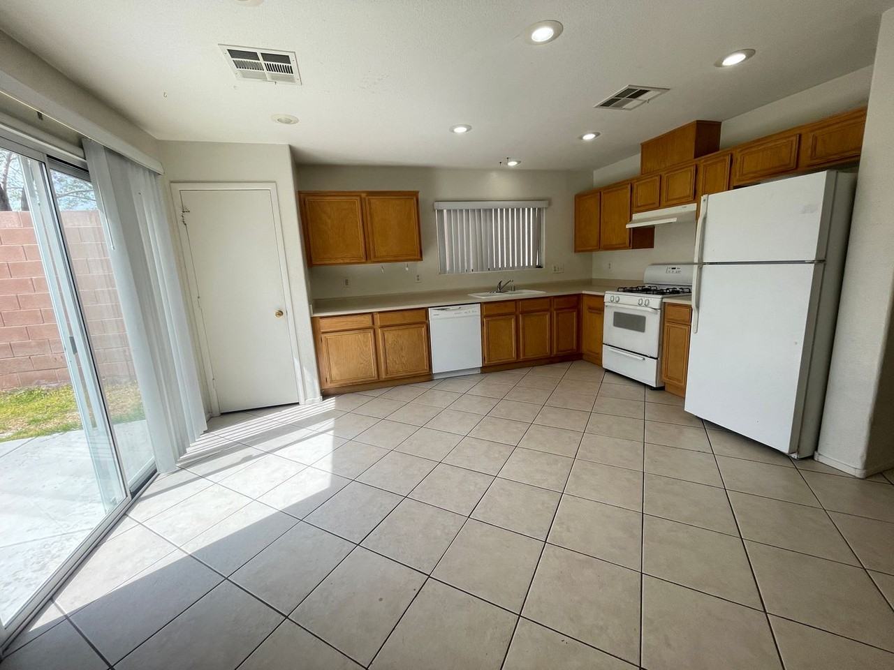 11249 Salentino Ave - Photo 3 of 11