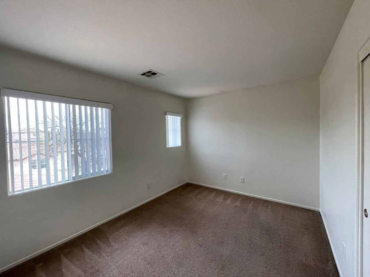 11249 Salentino Ave - Photo 7 of 11