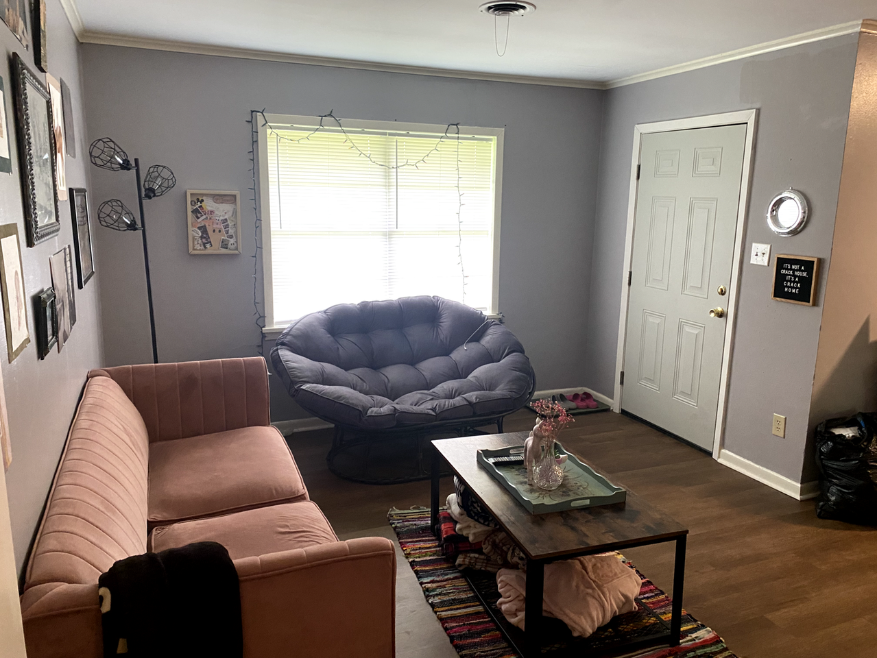 301/303 University St - Photo 3 of 6