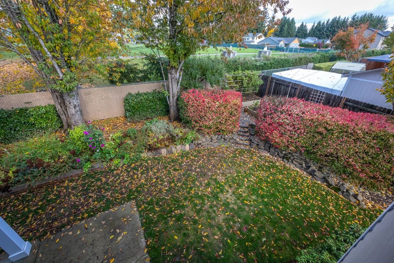 10617 Ne 60th Ct - Photo 2 of 23