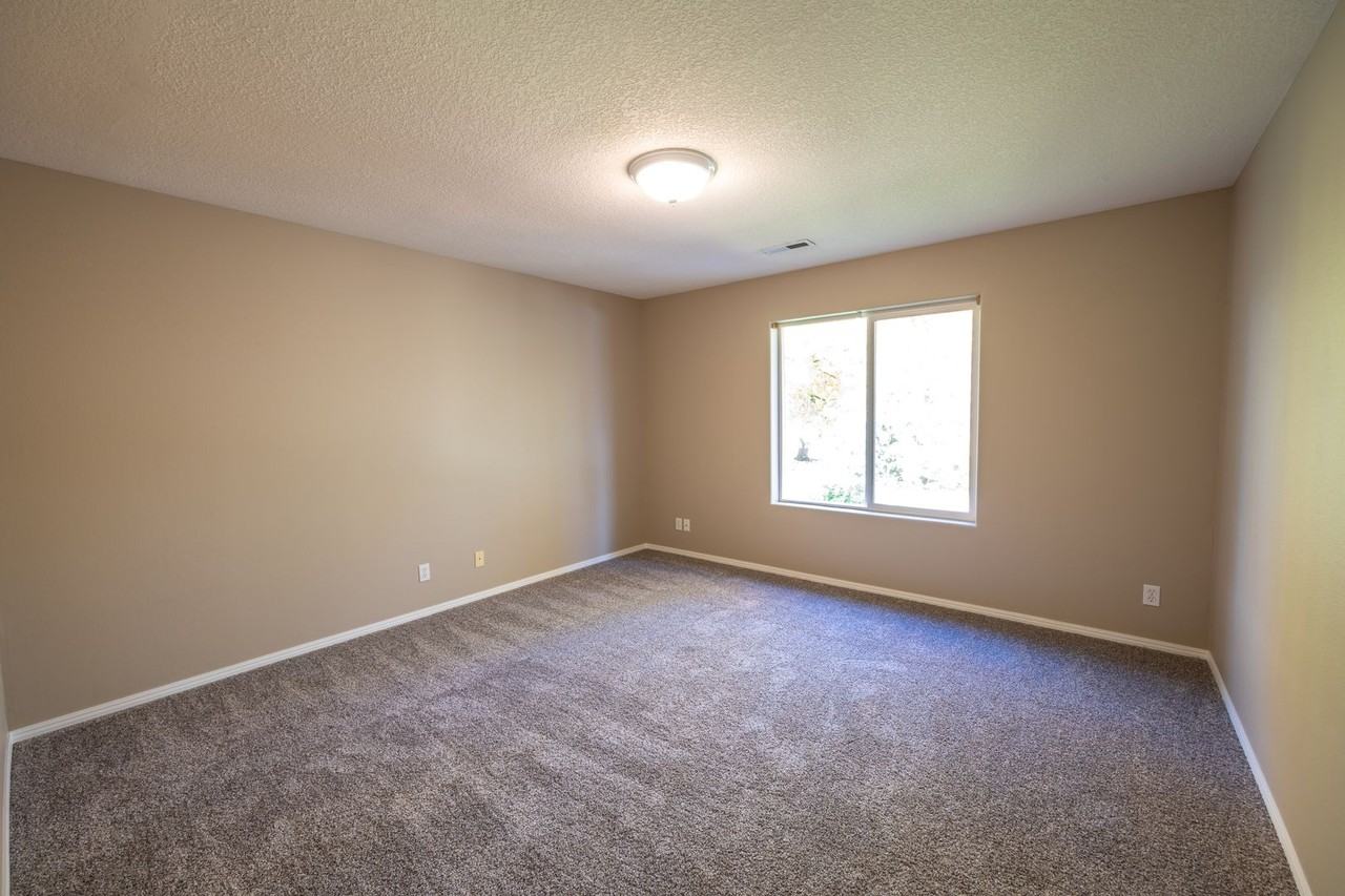 10617 Ne 60th Ct - Photo 7 of 23