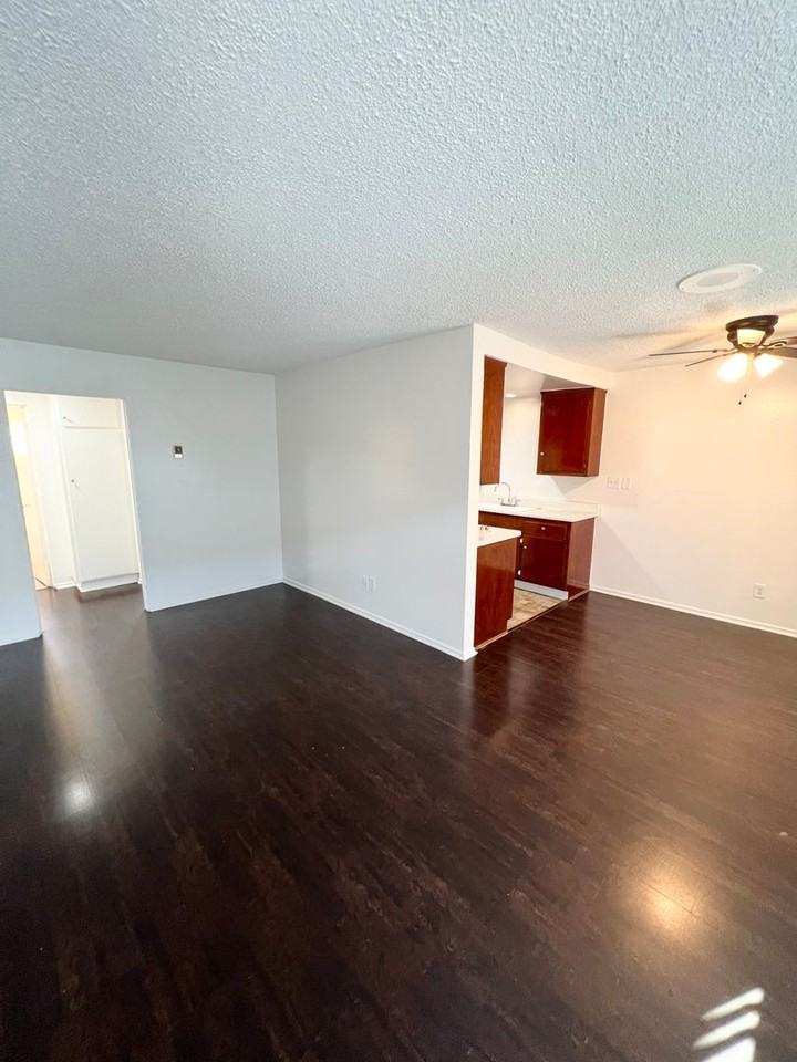 PARKVIEW (Tropic Isle) - Photo 3 of 12