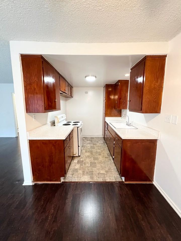 PARKVIEW (Tropic Isle) - Photo 5 of 12