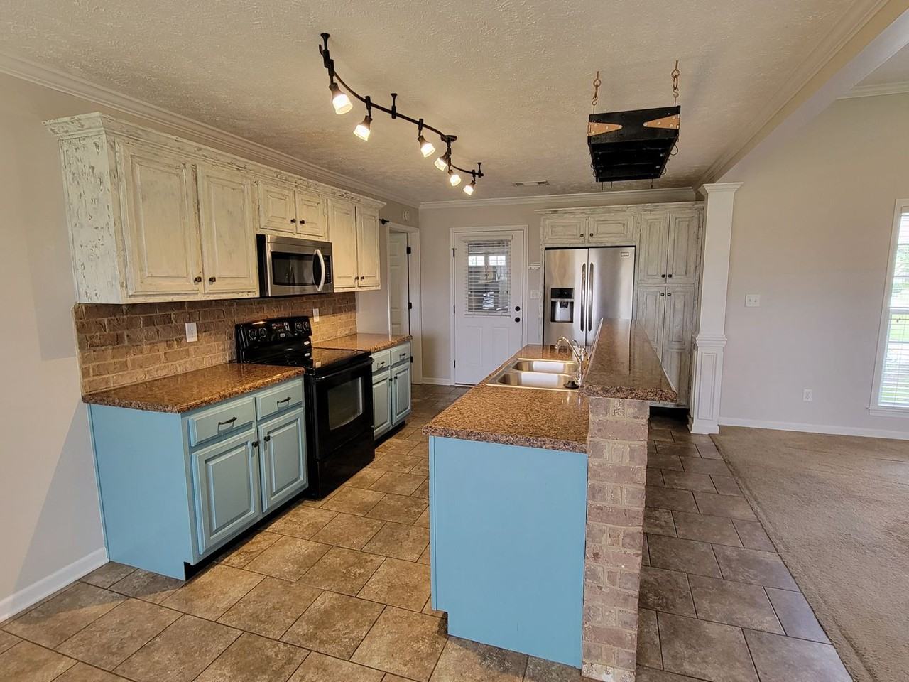 340 Canvasback Dr - Photo 3 of 26