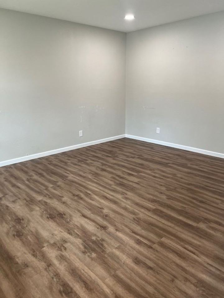 15 Redbud Ln - Photo 2 of 7