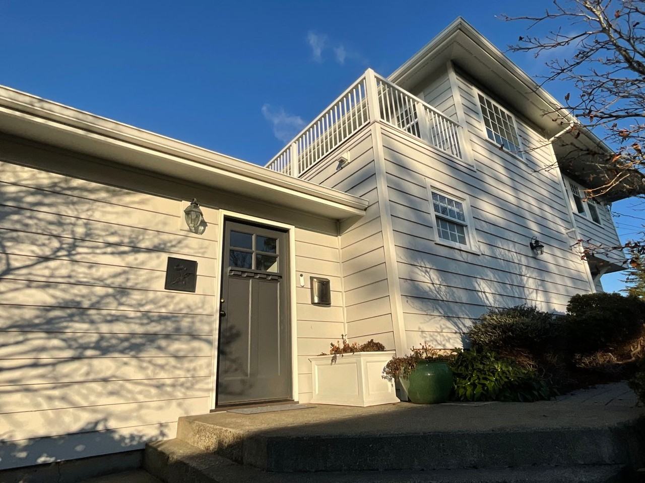 1017 17th St - Photo 2 of 30