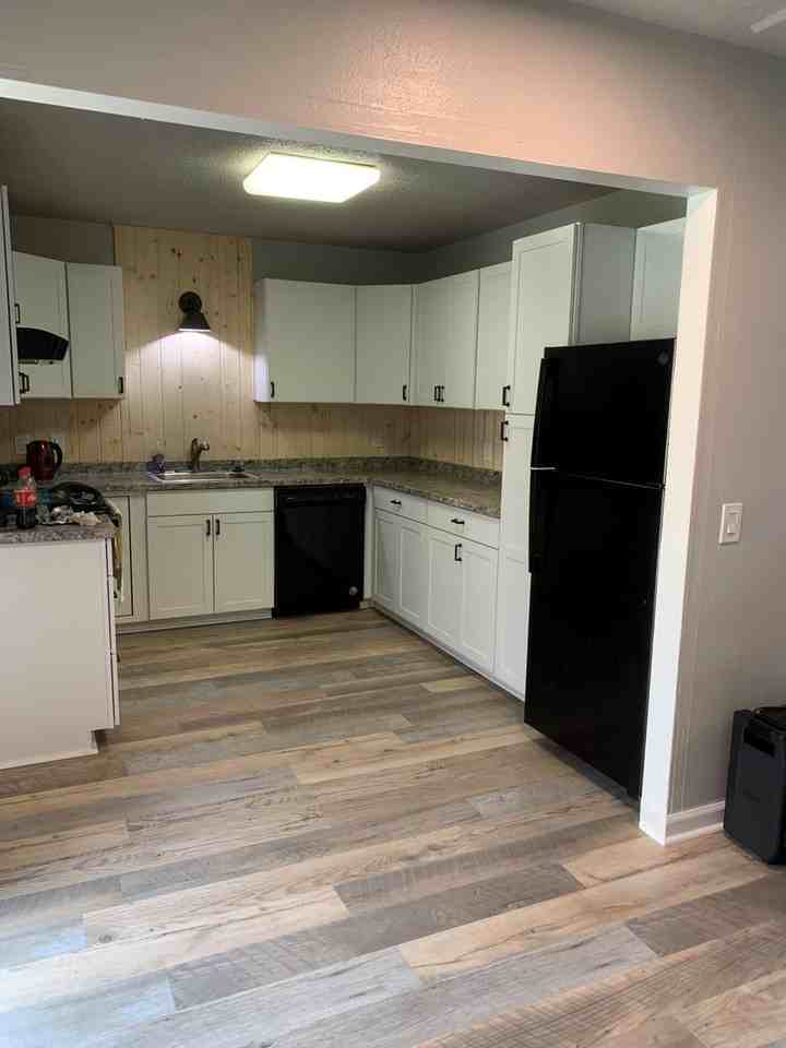 921 Alameda Ave - Photo 2 of 14