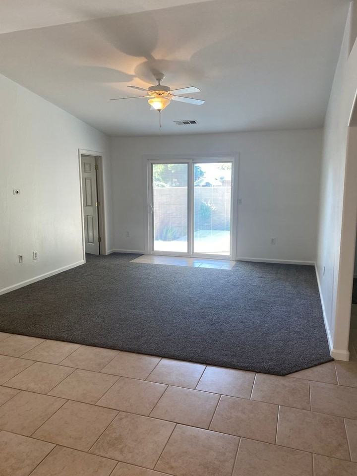 239 Tanner Michael Dr - Photo 2 of 11