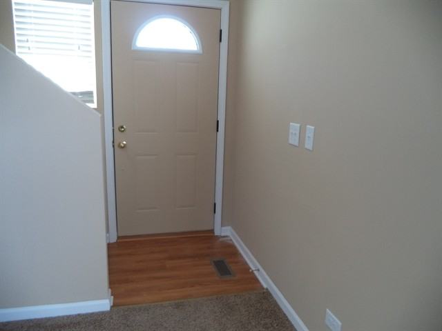 649 Winchester Ct - Photo 2 of 10