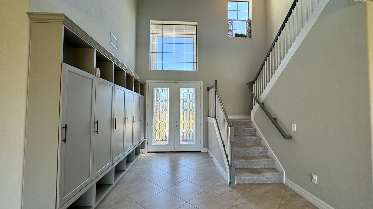 17858 Rosehill Ct - Photo 3 of 26