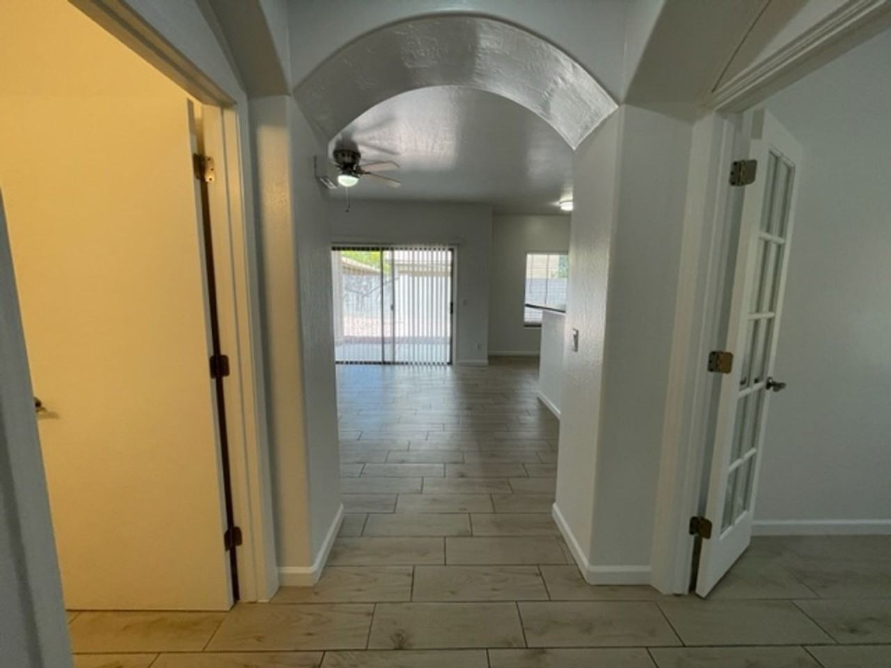 408 W Copper Way - Photo 5 of 37