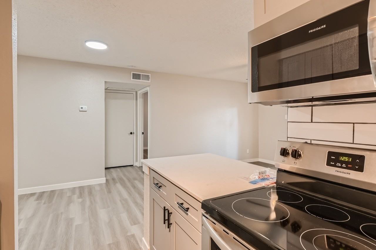 Rise North Arlington - Photo 4 of 50