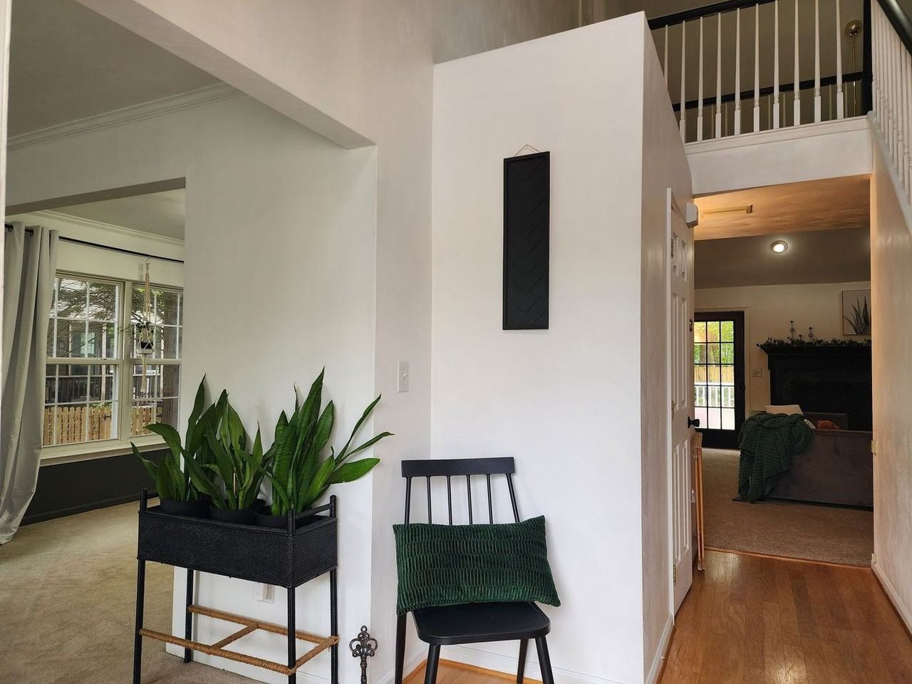 113 Heron Ct - Photo 2 of 11