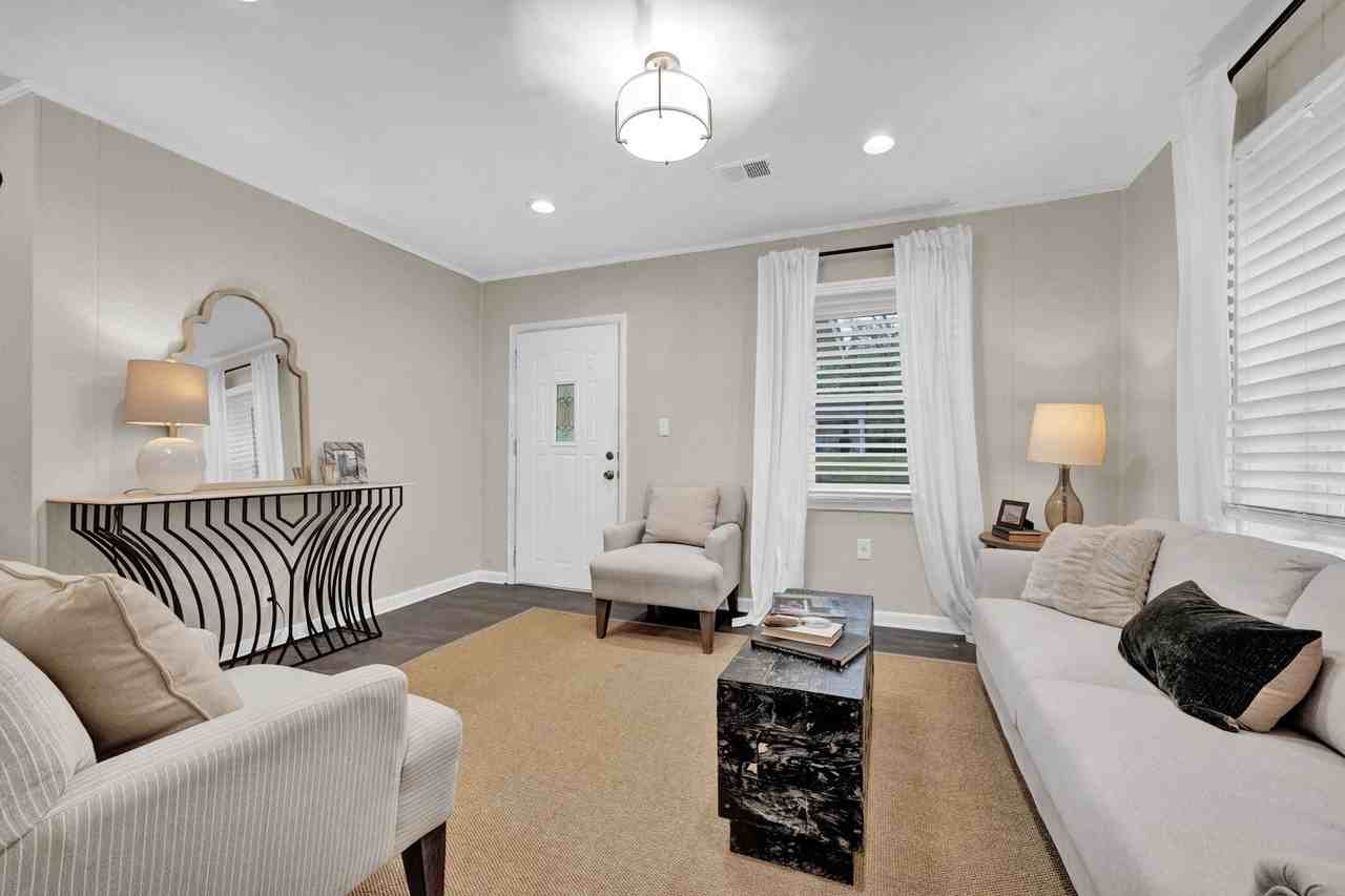 1393 Creel Ct - Photo 2 of 19