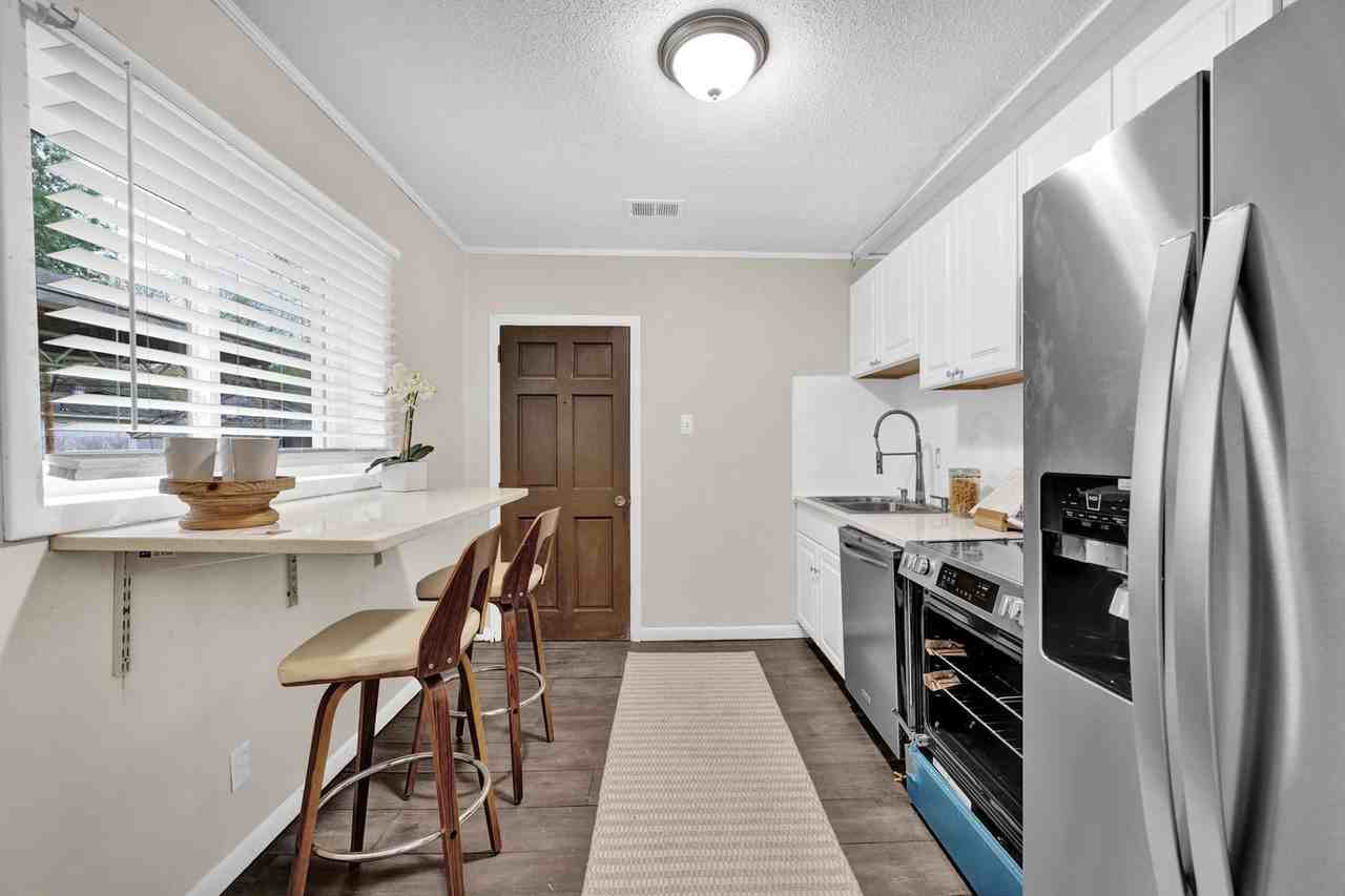 1393 Creel Ct - Photo 3 of 19