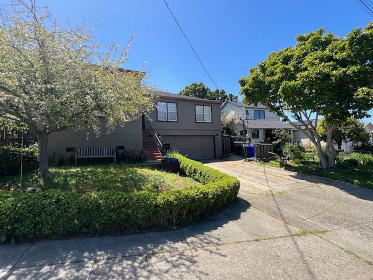 5920 Bernhard Ave - Photo 2 of 42