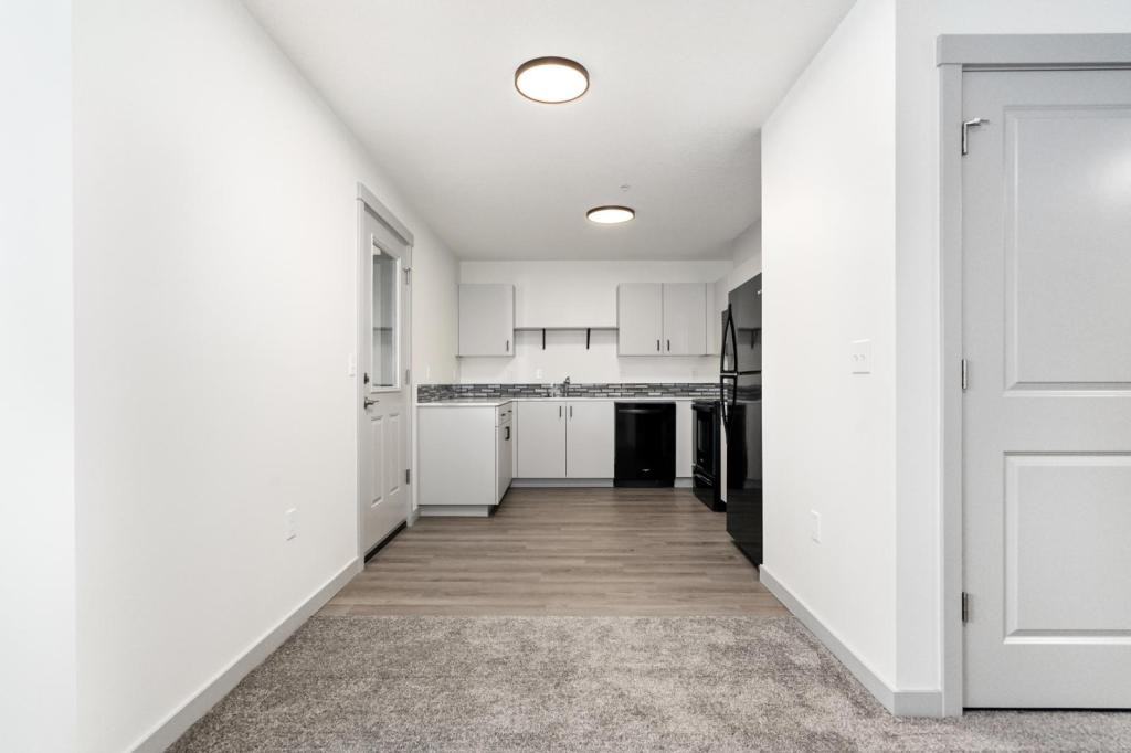 110 S 7th St - Photo 4 of 15